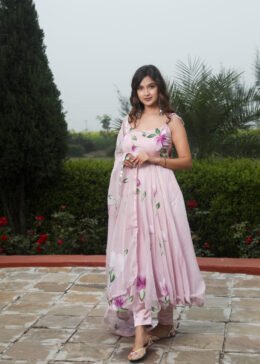 BABY PINK ORGANZA HAIND PAINTED SUIT SET